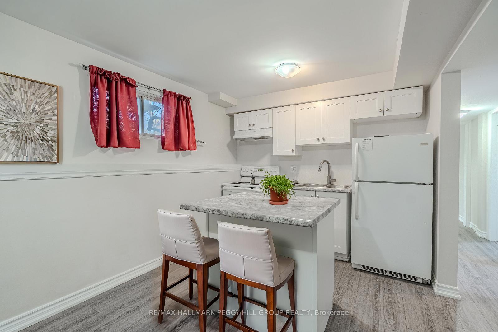 Photo 11 of 19 Korlea Crescent, Orillia — HOMEH