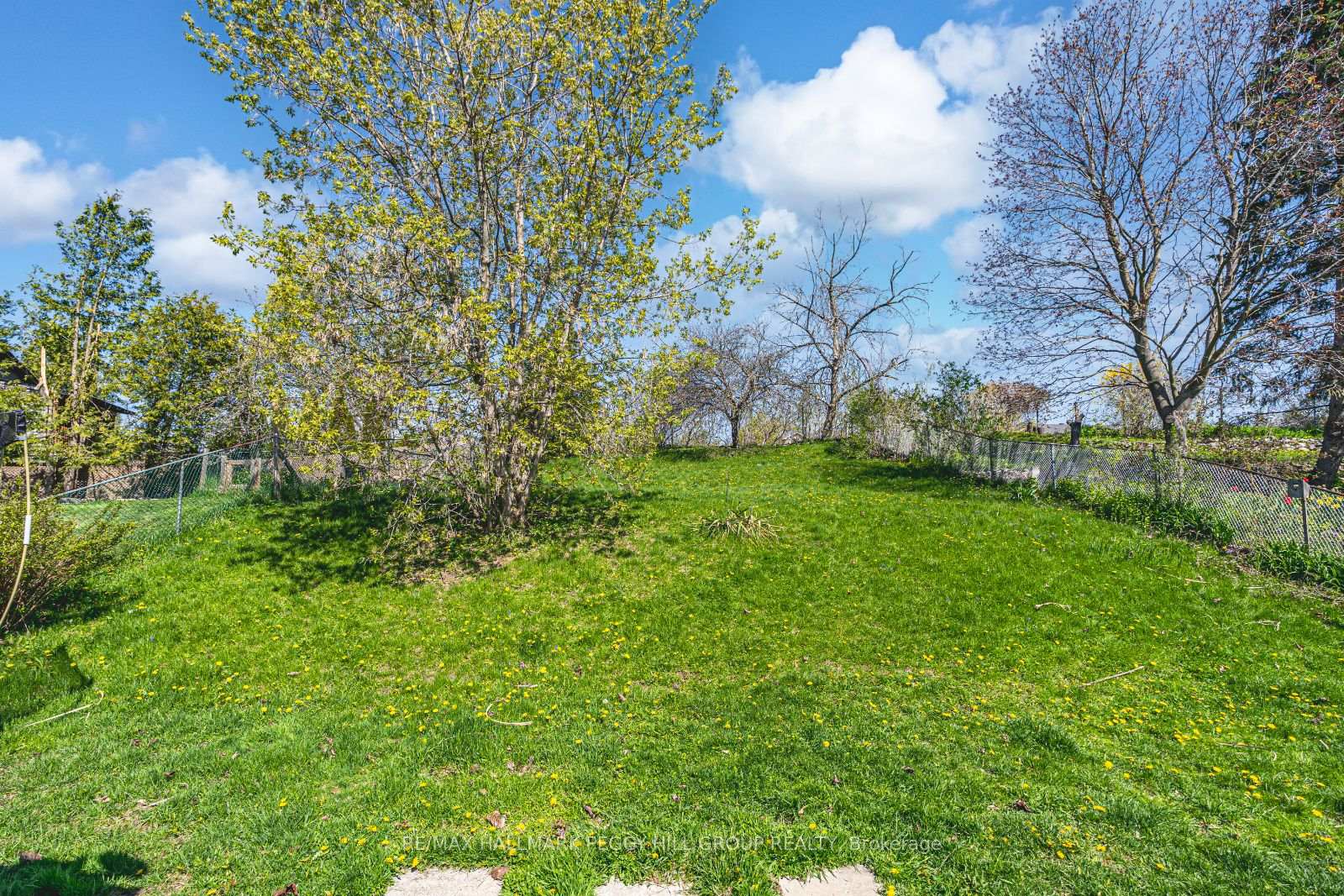 Photo 19 of 19 Korlea Crescent, Orillia — HOMEH