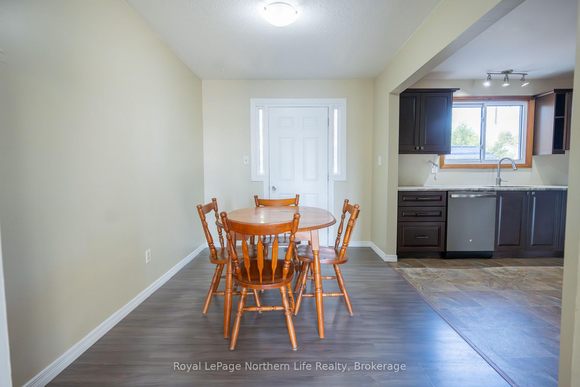 Photo 9 of 224 Lake Heights Road, North Bay, Birchaven — HOMEH