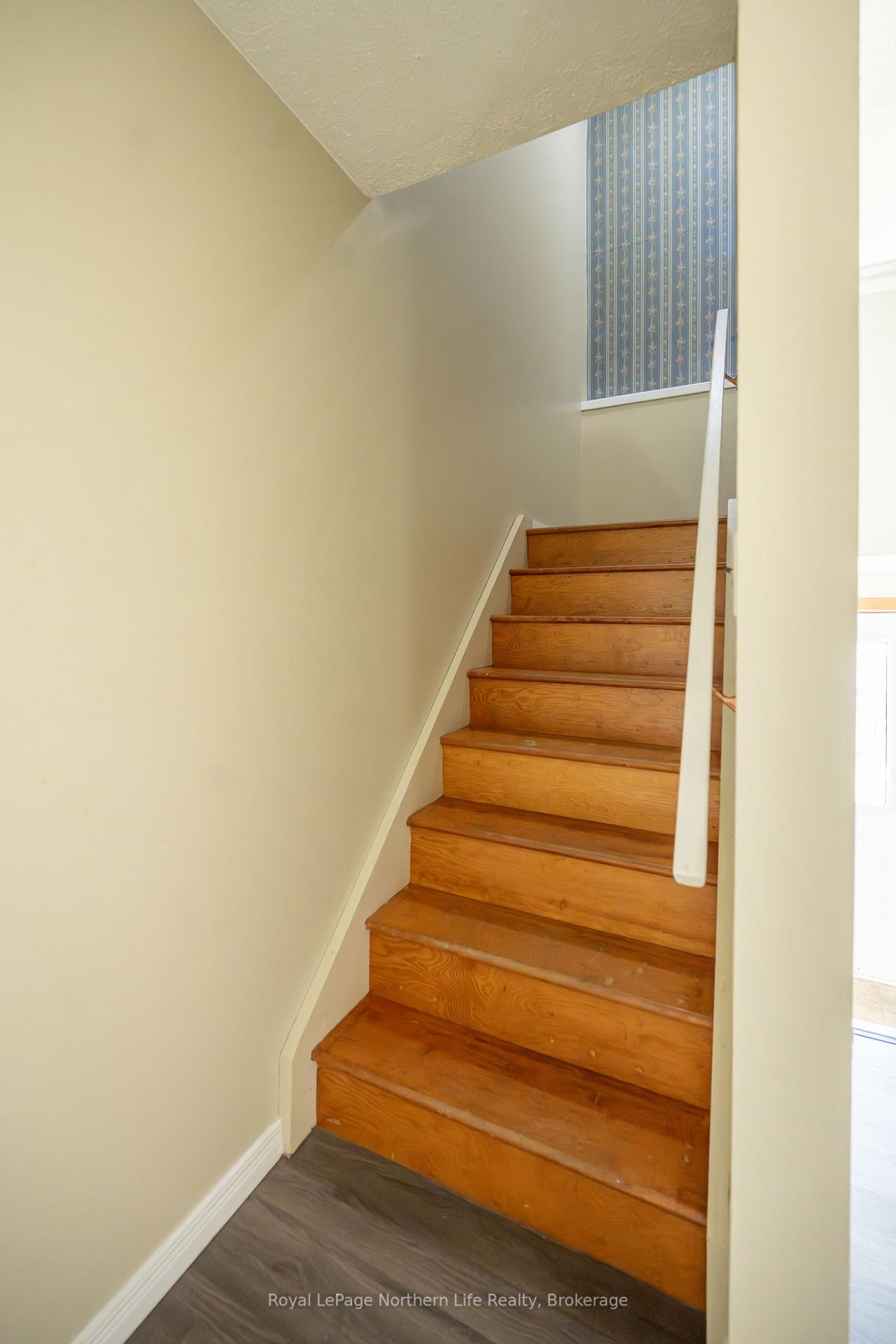 Photo 14 of 224 Lake Heights Road, North Bay, Birchaven — HOMEH