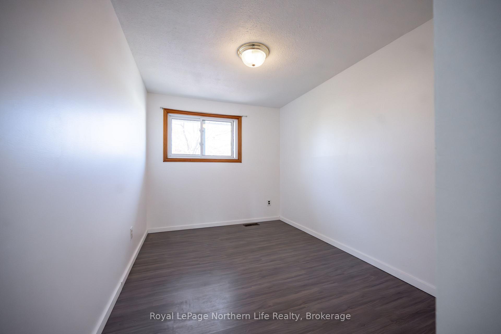 Photo 16 of 224 Lake Heights Road, North Bay, Birchaven — HOMEH