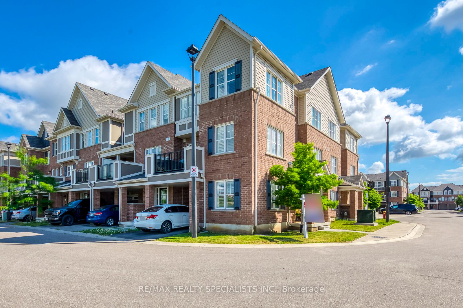 Photo 11 of Unit 25, 1000 Asleton Boulevard, Milton, Willmott — HOMEH