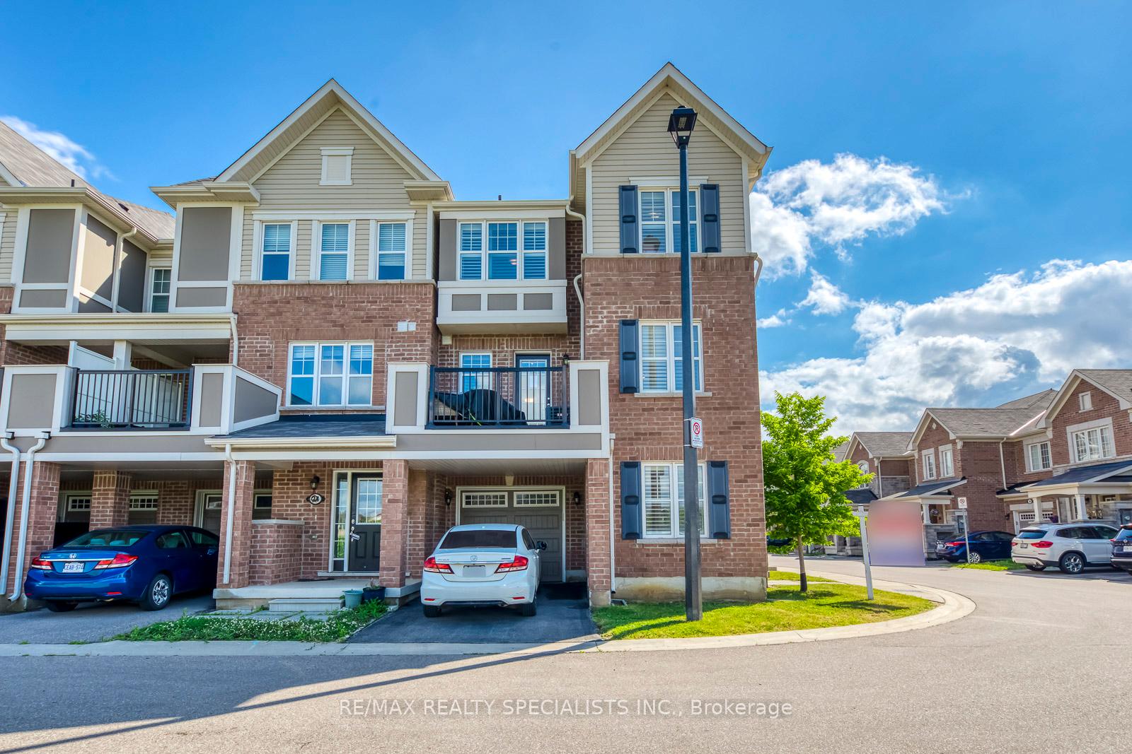 Photo 3 of Unit 25, 1000 Asleton Boulevard, Milton, Willmott — HOMEH
