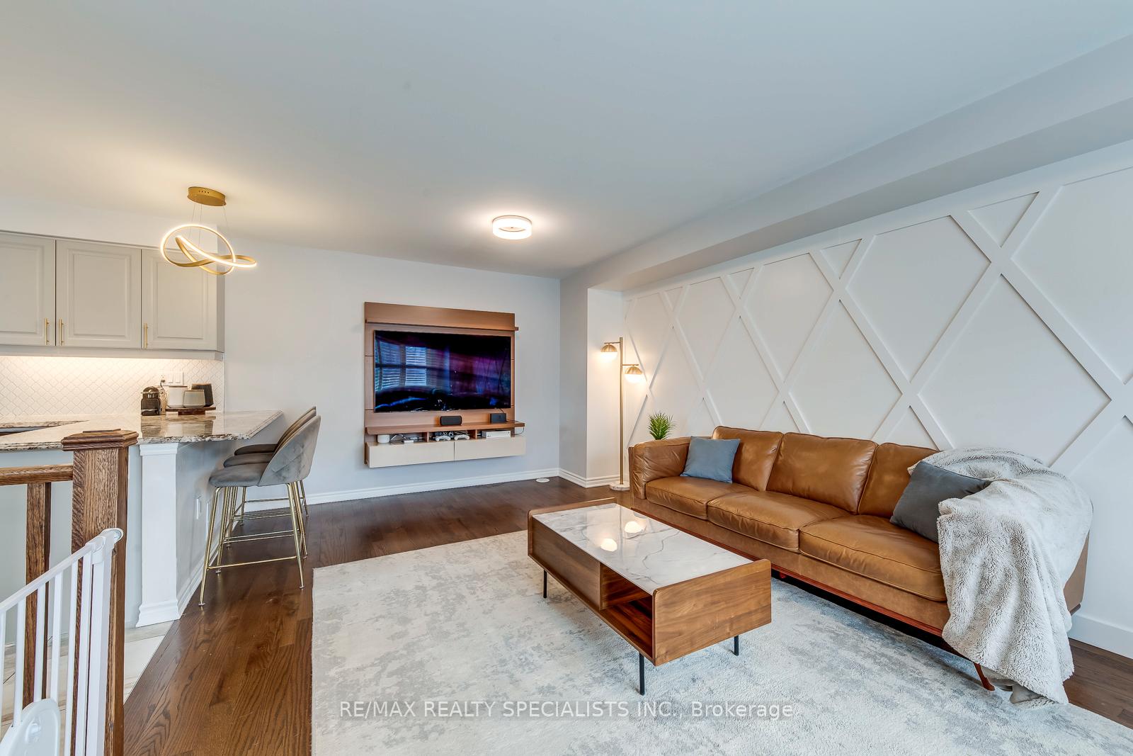 Photo 8 of Unit 25, 1000 Asleton Boulevard, Milton, Willmott — HOMEH
