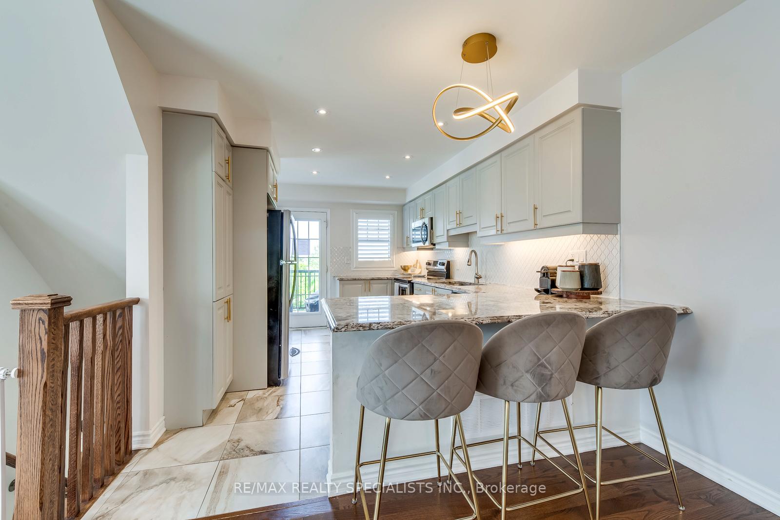 Photo 17 of Unit 25, 1000 Asleton Boulevard, Milton, Willmott — HOMEH