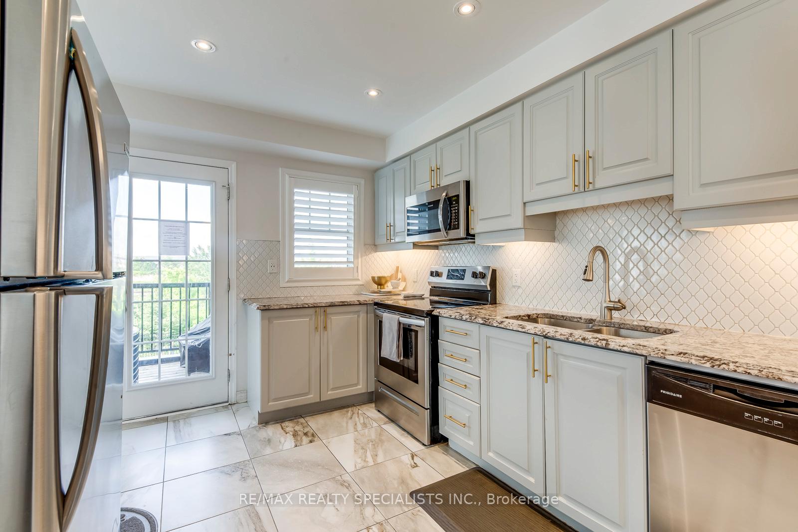 Photo 33 of Unit 25, 1000 Asleton Boulevard, Milton, Willmott — HOMEH