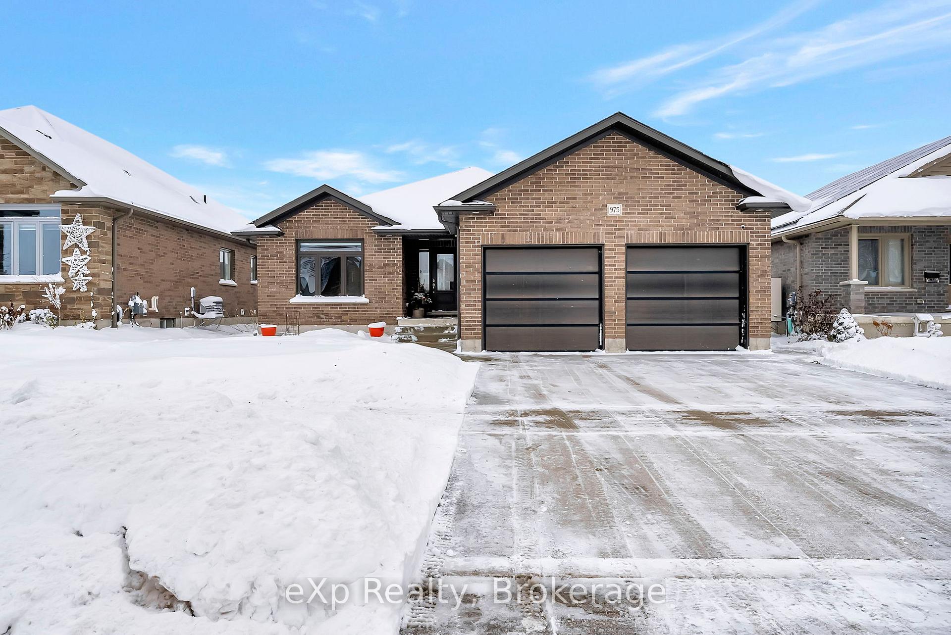 Photo 1 of 975 Reserve Avenue S, North Perth, Listowel — HOMEH