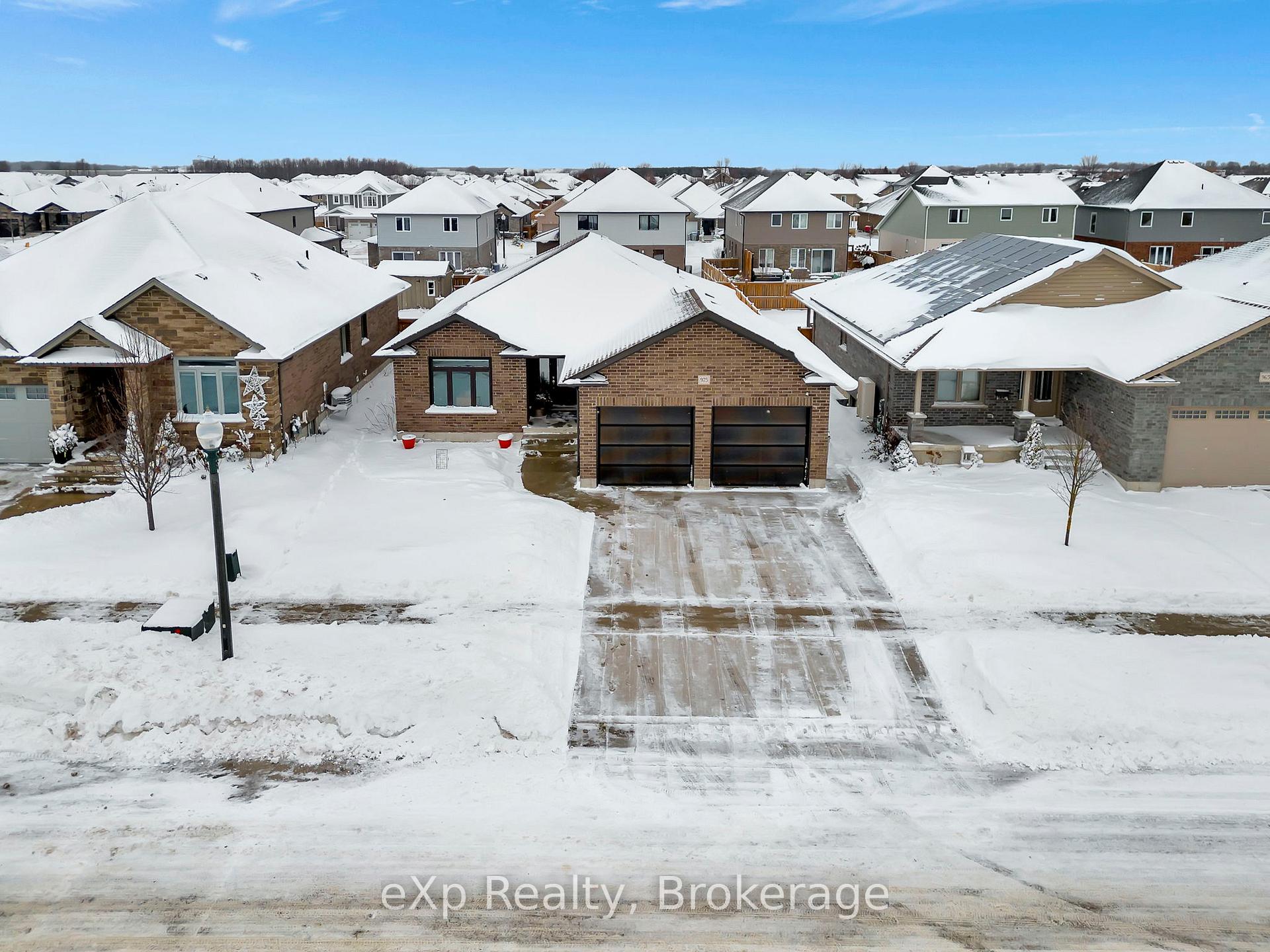 Photo 2 of 975 Reserve Avenue S, North Perth, Listowel — HOMEH