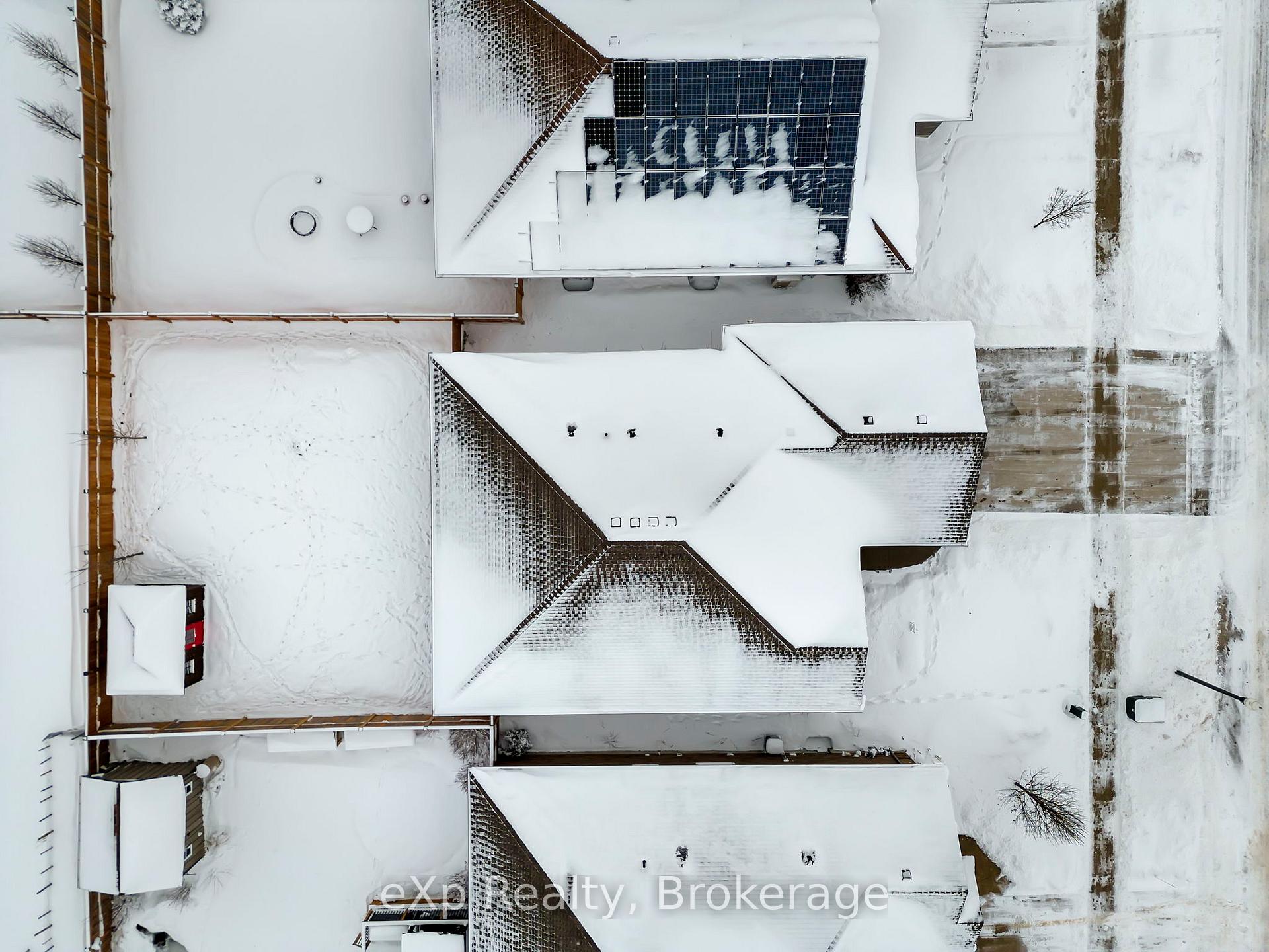 Photo 5 of 975 Reserve Avenue S, North Perth, Listowel — HOMEH