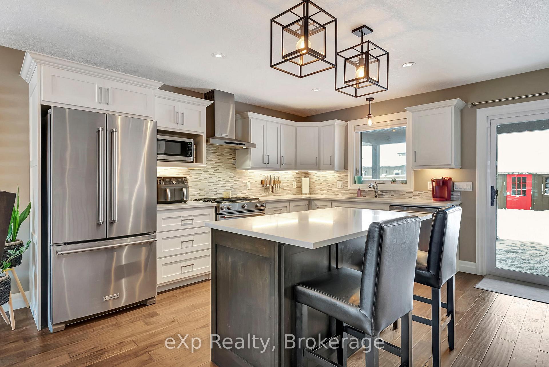 Photo 12 of 975 Reserve Avenue S, North Perth, Listowel — HOMEH