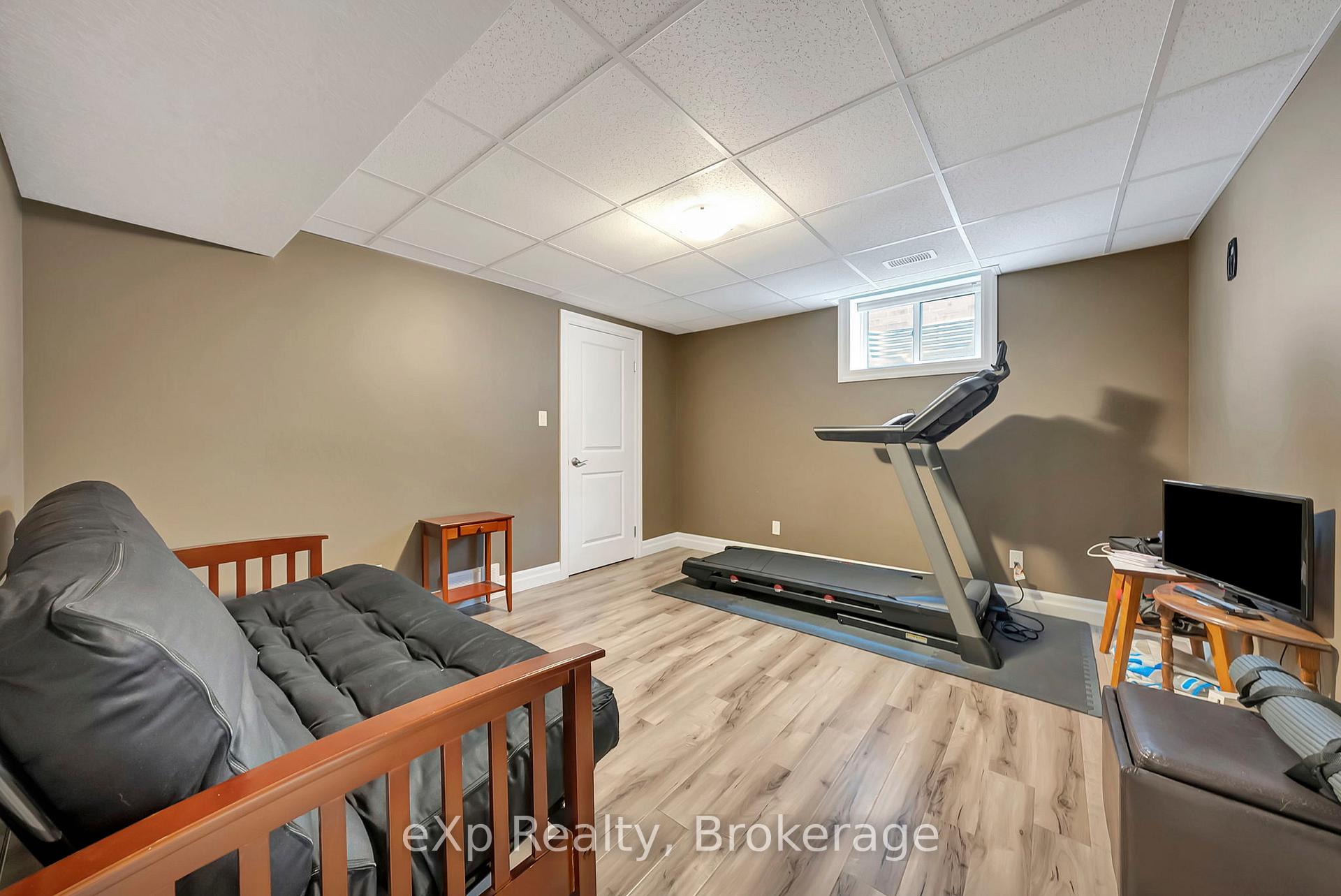 Photo 25 of 975 Reserve Avenue S, North Perth, Listowel — HOMEH