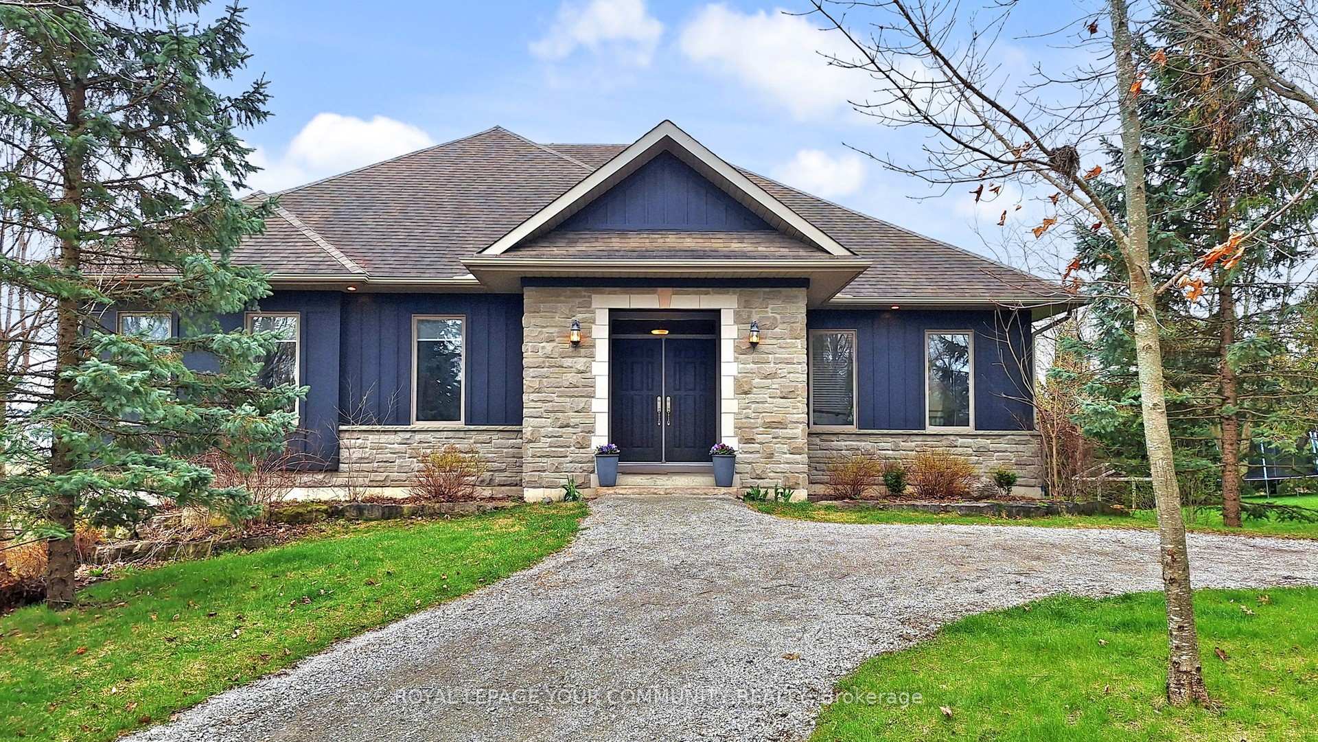Photo 2 of 4499 15th Sideroad Road, New Tecumseth, Rural New Tecumseth — HOMEH