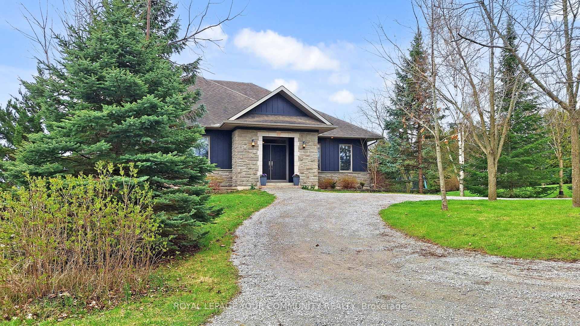 Photo 3 of 4499 15th Sideroad Road, New Tecumseth, Rural New Tecumseth — HOMEH