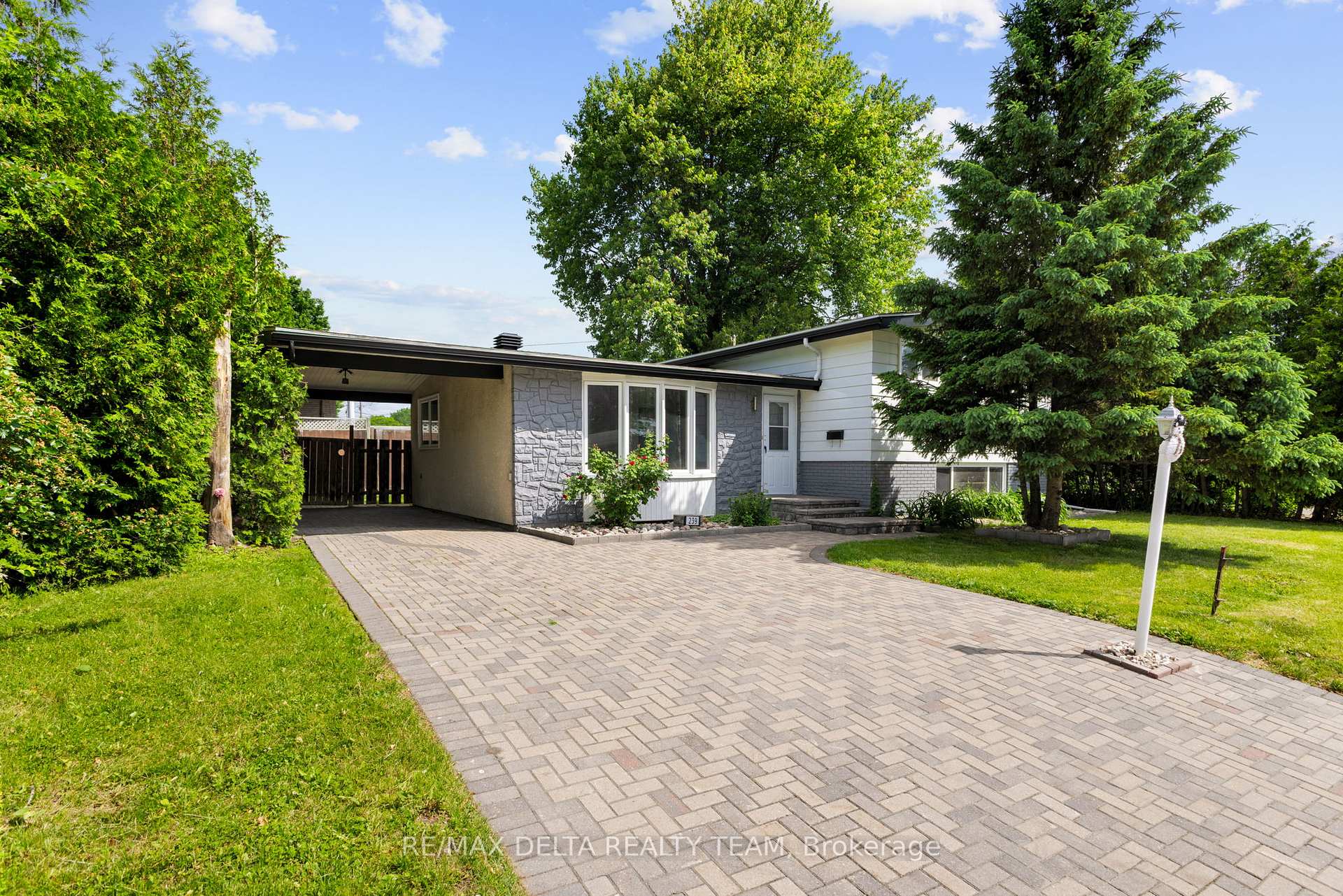 Photo 1 of 239 Tompkins Avenue, Ottawa, Bilberry Creek/Queenswood Heights — HOMEH