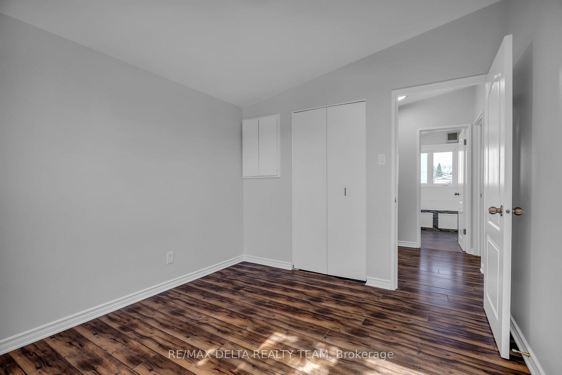 Photo 25 of 239 Tompkins Avenue, Ottawa, Bilberry Creek/Queenswood Heights — HOMEH