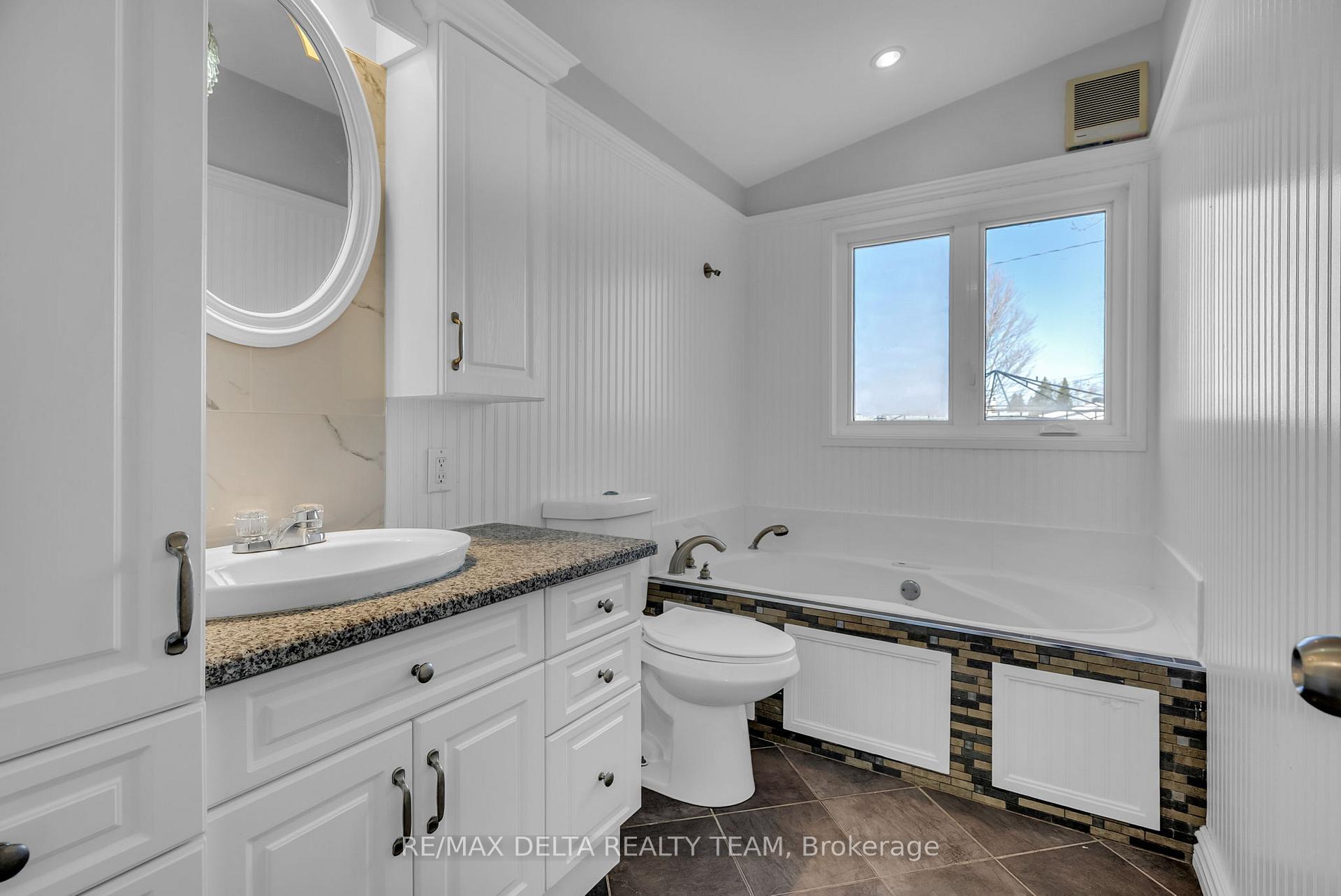 Photo 26 of 239 Tompkins Avenue, Ottawa, Bilberry Creek/Queenswood Heights — HOMEH