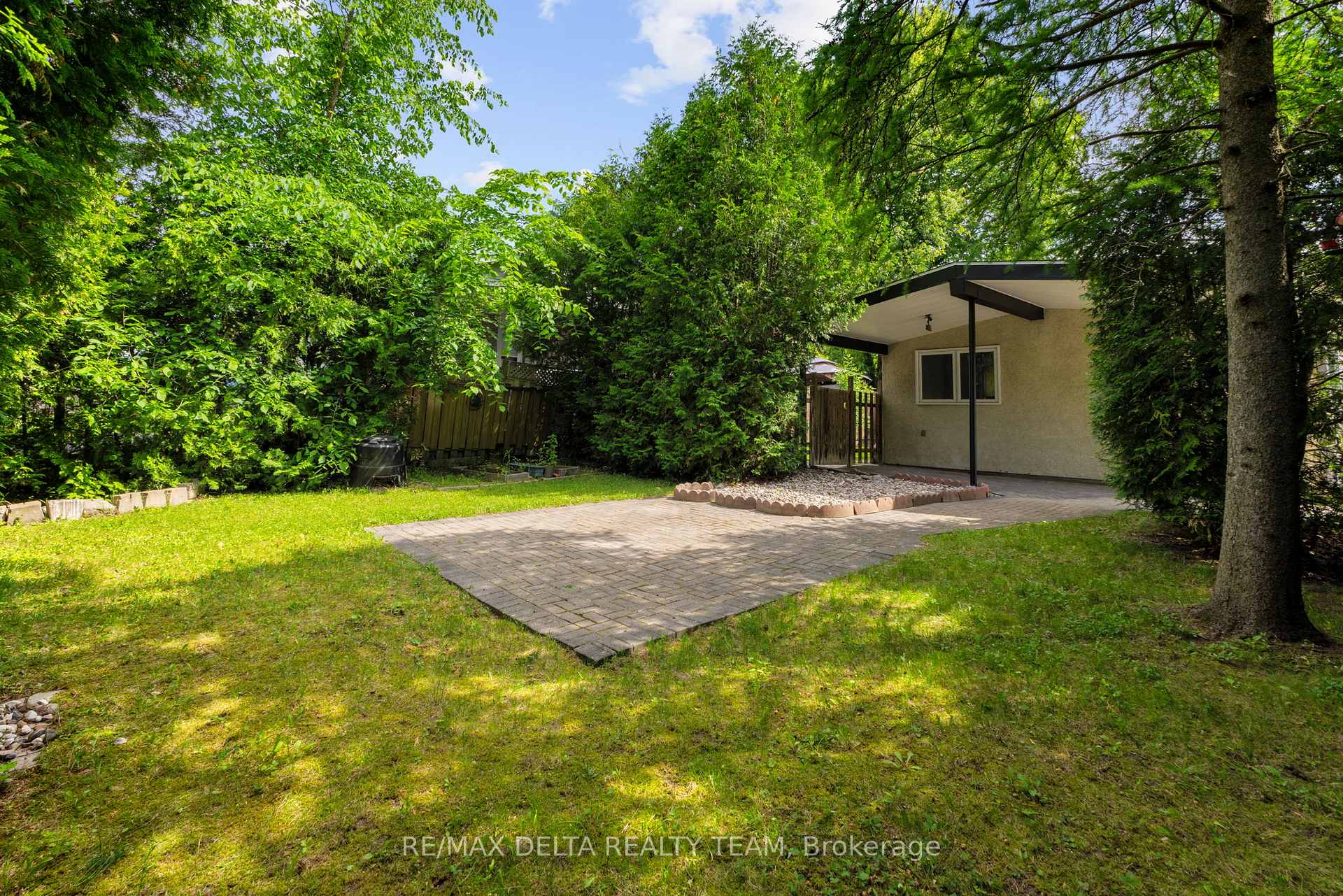 Photo 37 of 239 Tompkins Avenue, Ottawa, Bilberry Creek/Queenswood Heights — HOMEH