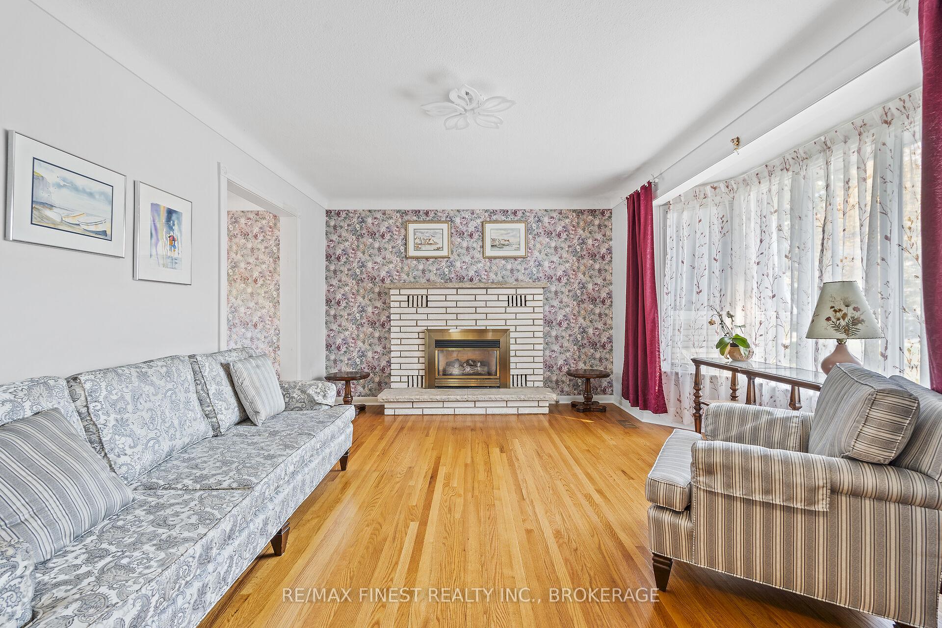 Photo 7 of 320 Donell Court, Kingston, City Southwest — HOMEH