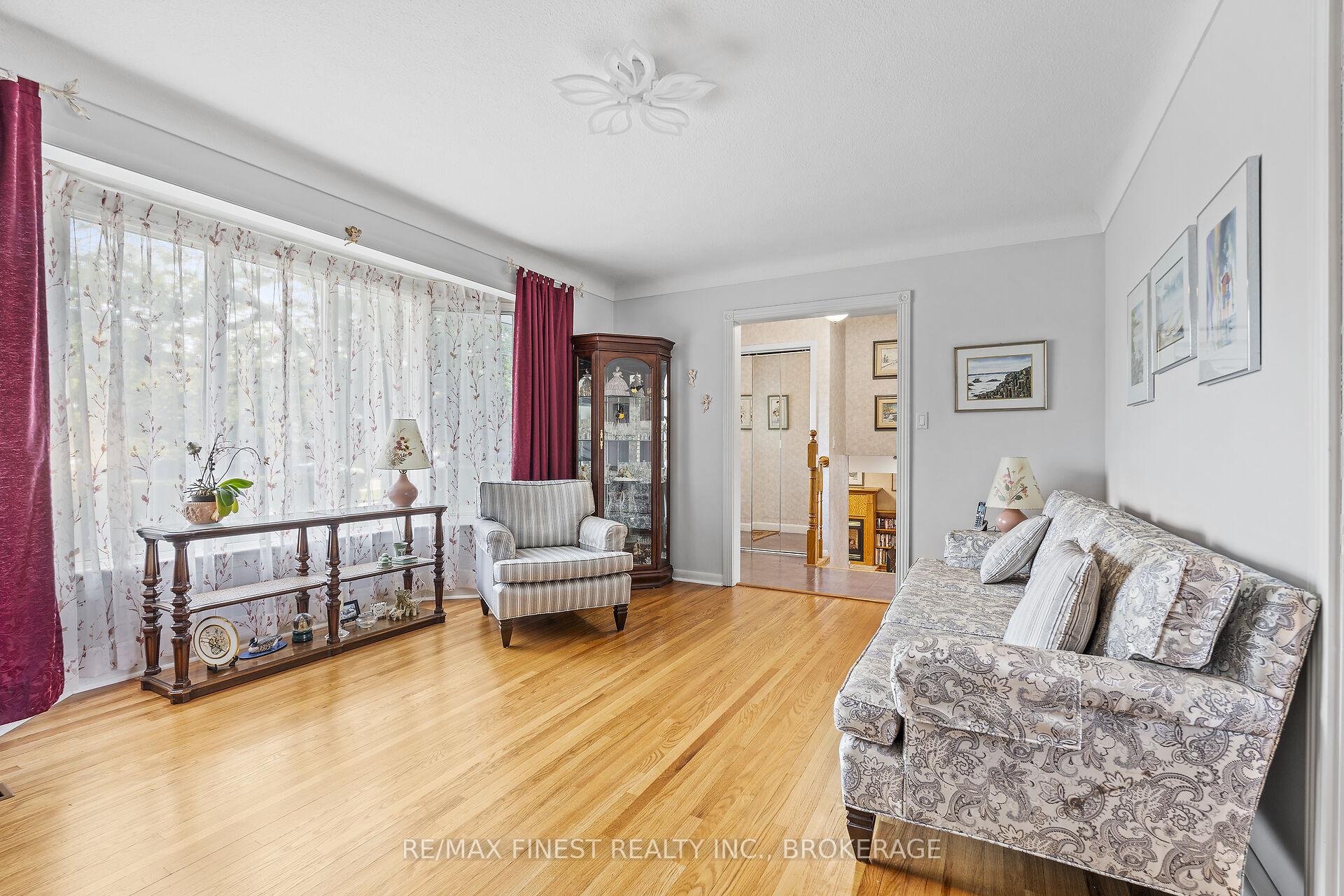 Photo 8 of 320 Donell Court, Kingston, City Southwest — HOMEH