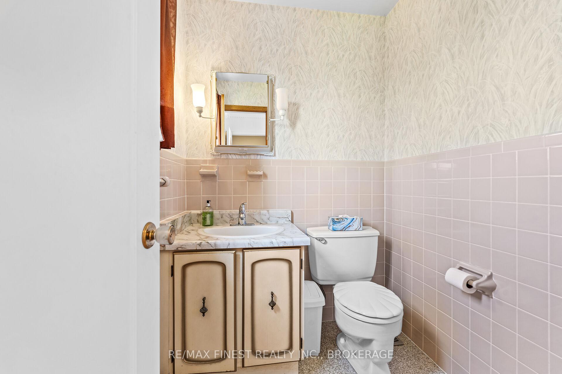 Photo 17 of 320 Donell Court, Kingston, City Southwest — HOMEH