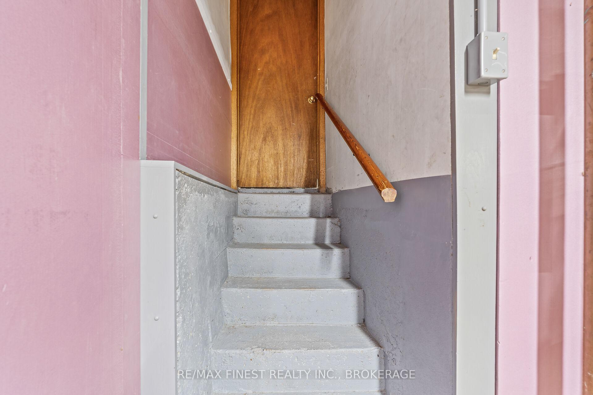 Photo 36 of 320 Donell Court, Kingston, City Southwest — HOMEH