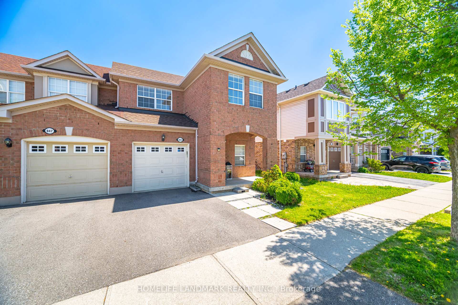 Photo 8 of 845 Mckay Crescent, Milton, Beaty — HOMEH