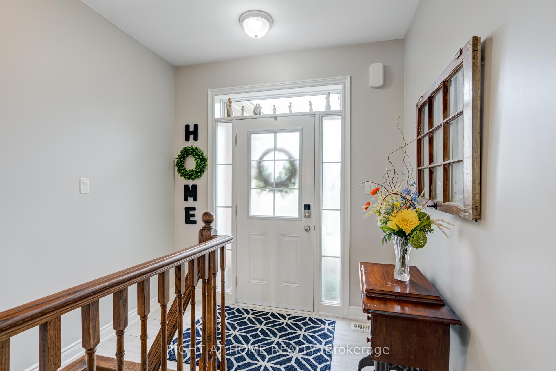 Photo 2 of 3125 Monarch Drive, Orillia — HOMEH
