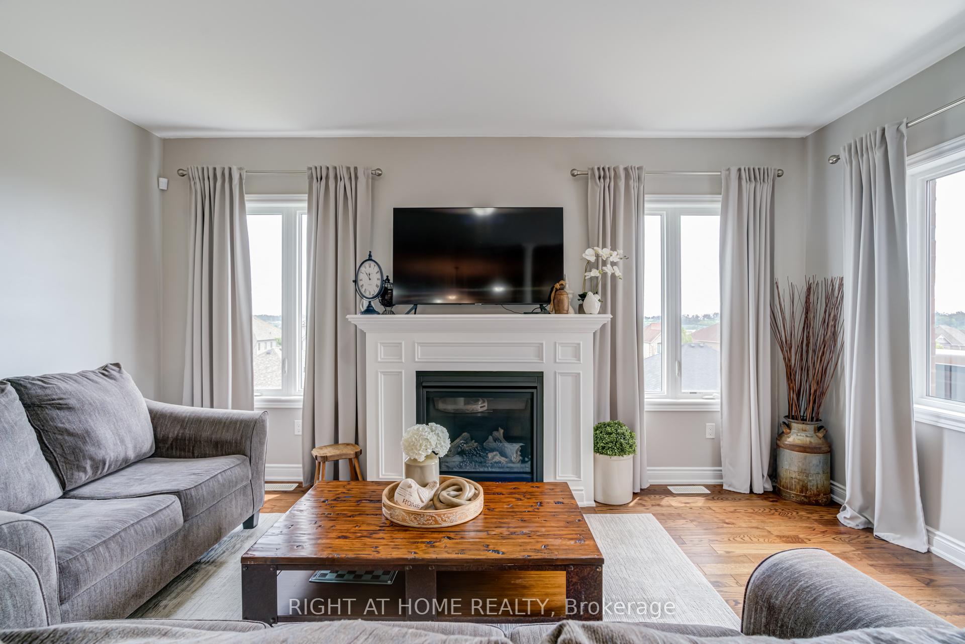 Photo 10 of 3125 Monarch Drive, Orillia — HOMEH