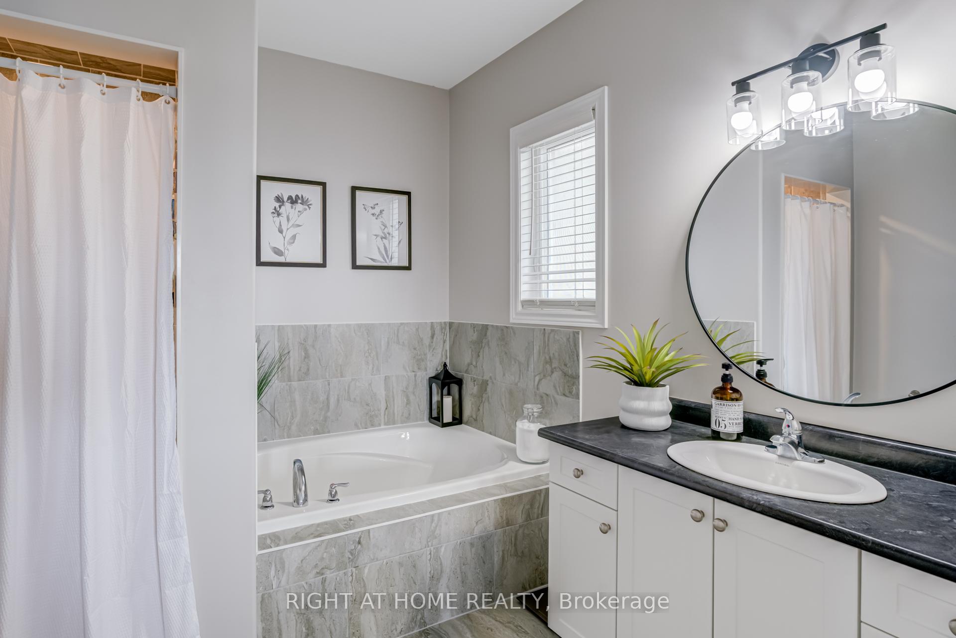 Photo 16 of 3125 Monarch Drive, Orillia — HOMEH