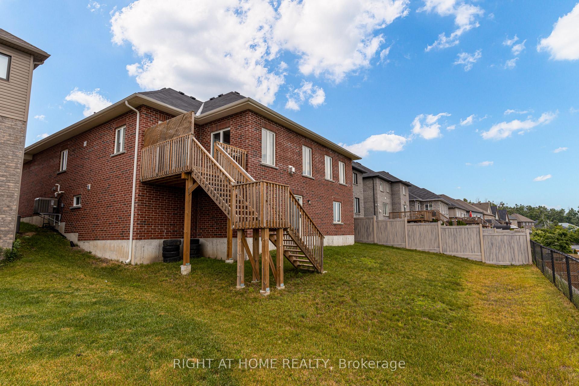 Photo 32 of 3125 Monarch Drive, Orillia — HOMEH