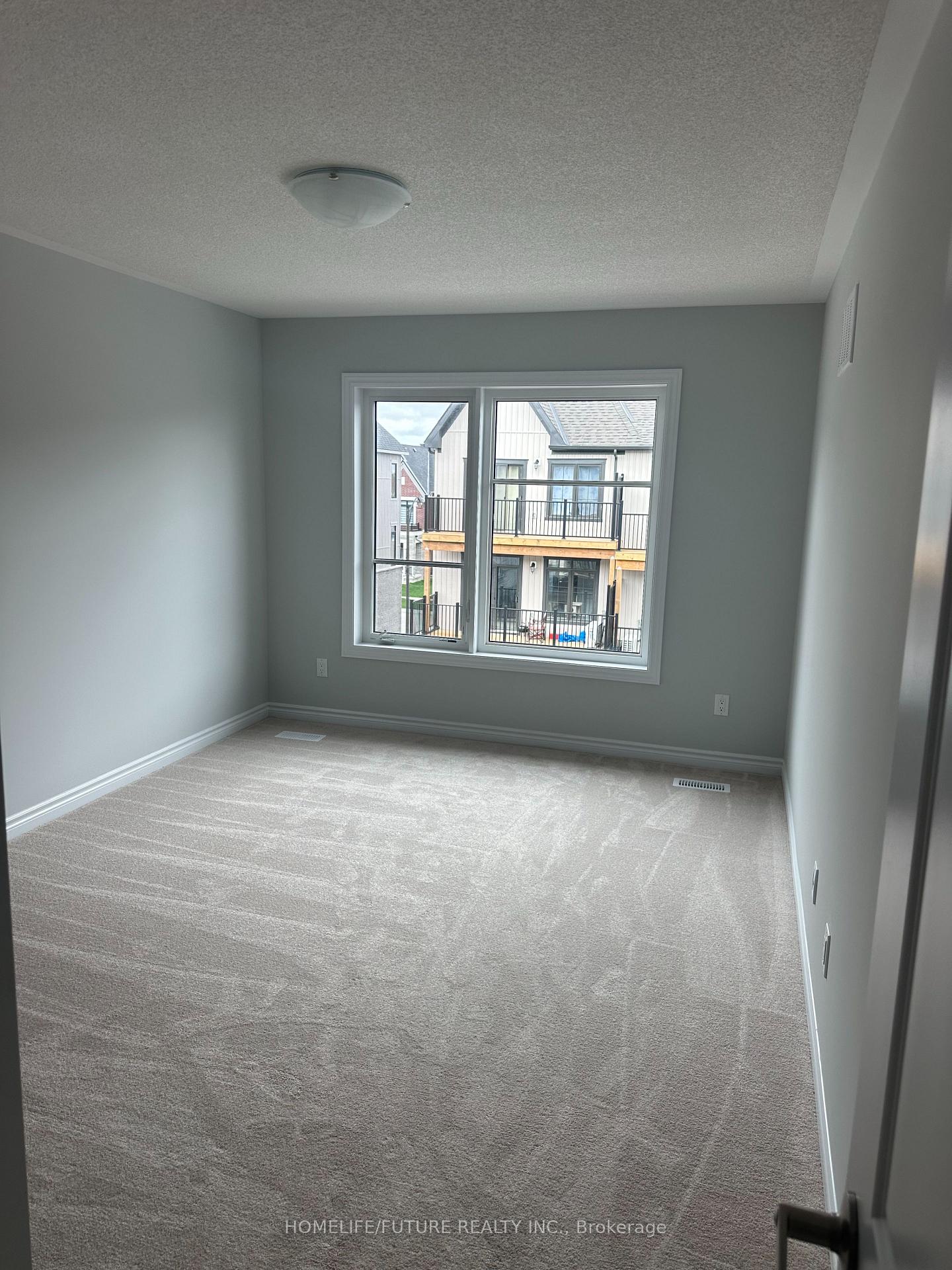Photo 2 of 1136 Greentree Path, Oshawa, Kedron — HOMEH