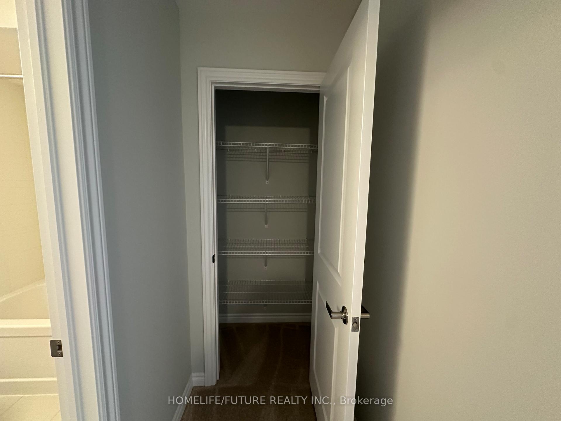 Photo 5 of 1136 Greentree Path, Oshawa, Kedron — HOMEH