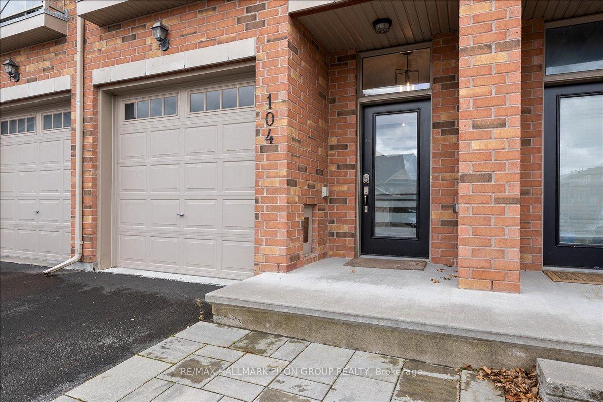 Photo 2 of 104 Lionel Private, Ottawa, Springridge/East Village — HOMEH