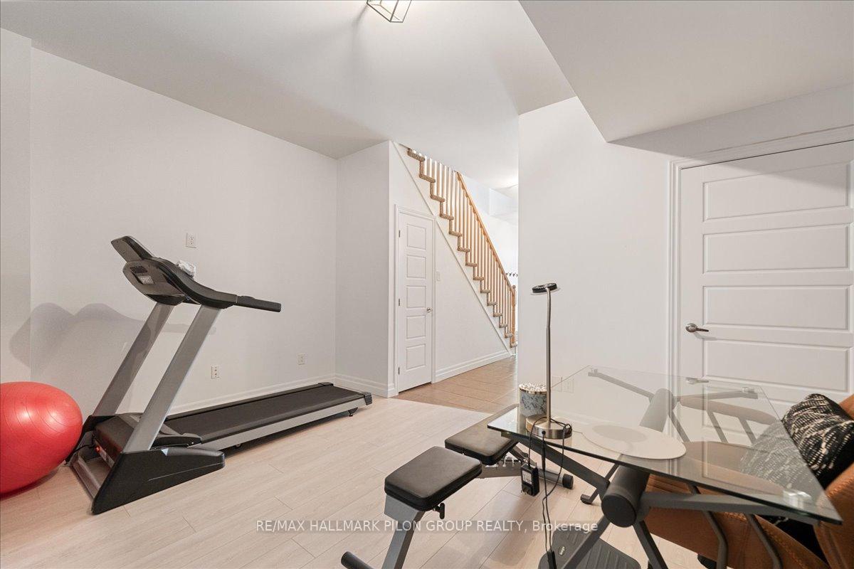 Photo 21 of 104 Lionel Private, Ottawa, Springridge/East Village — HOMEH
