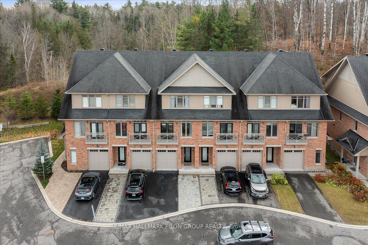 Photo 29 of 104 Lionel Private, Ottawa, Springridge/East Village — HOMEH