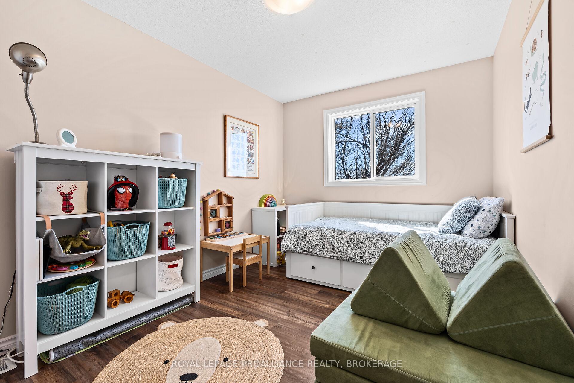 Photo 29 of 535 Freeman Crescent, Kingston, Kingston East (Incl Barret Crt) — HOMEH