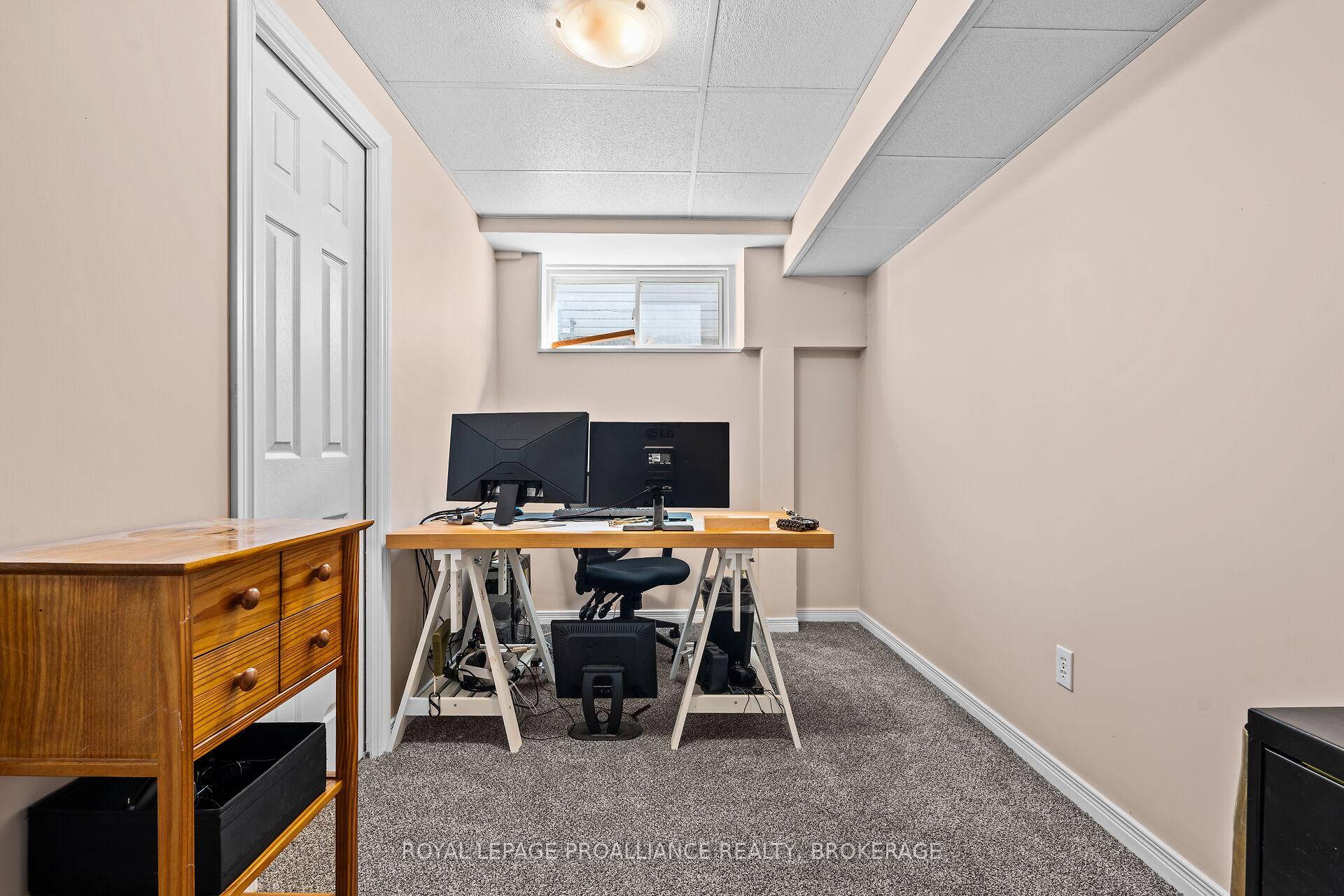 Photo 35 of 535 Freeman Crescent, Kingston, Kingston East (Incl Barret Crt) — HOMEH