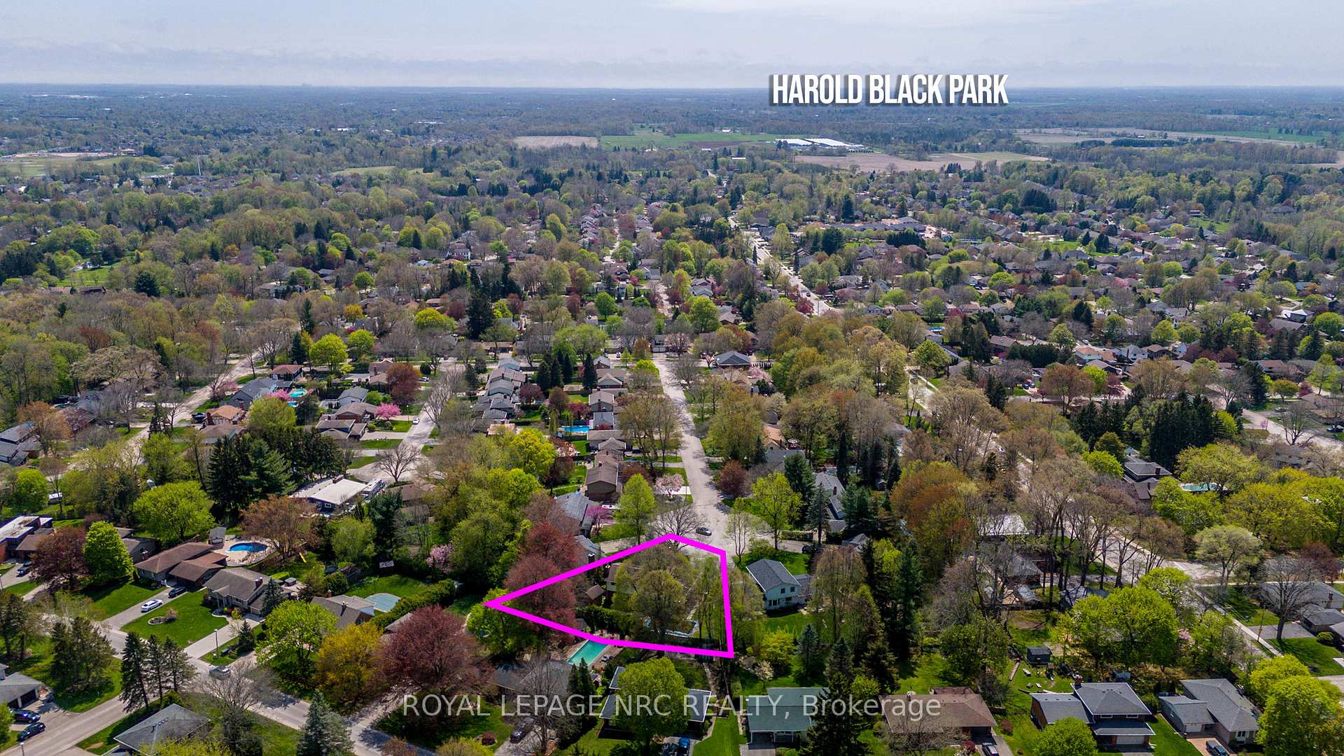 Photo 37 of 23 Longspur Circle, Pelham, Fonthill — HOMEH