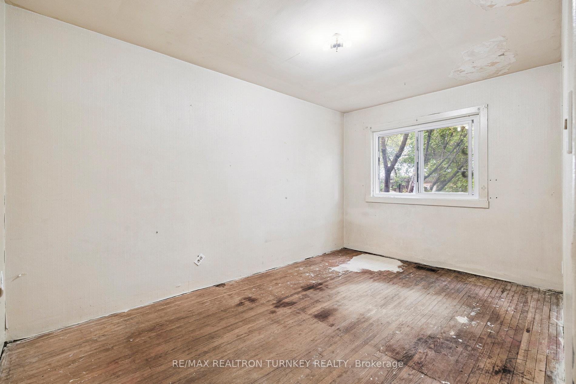 Photo 16 of 81 Rye Crescent, Newmarket, Bristol-London — HOMEH
