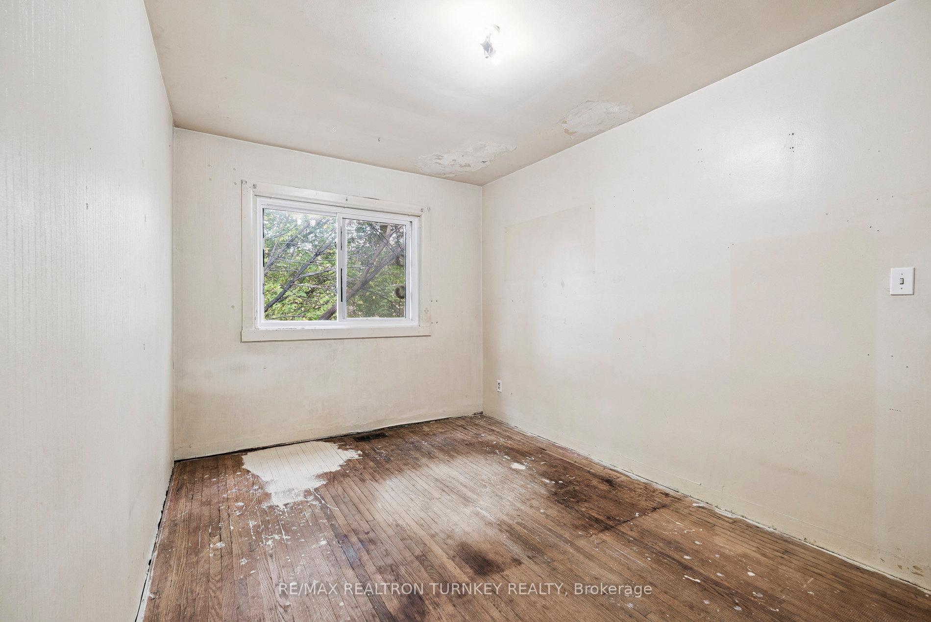 Photo 18 of 81 Rye Crescent, Newmarket, Bristol-London — HOMEH