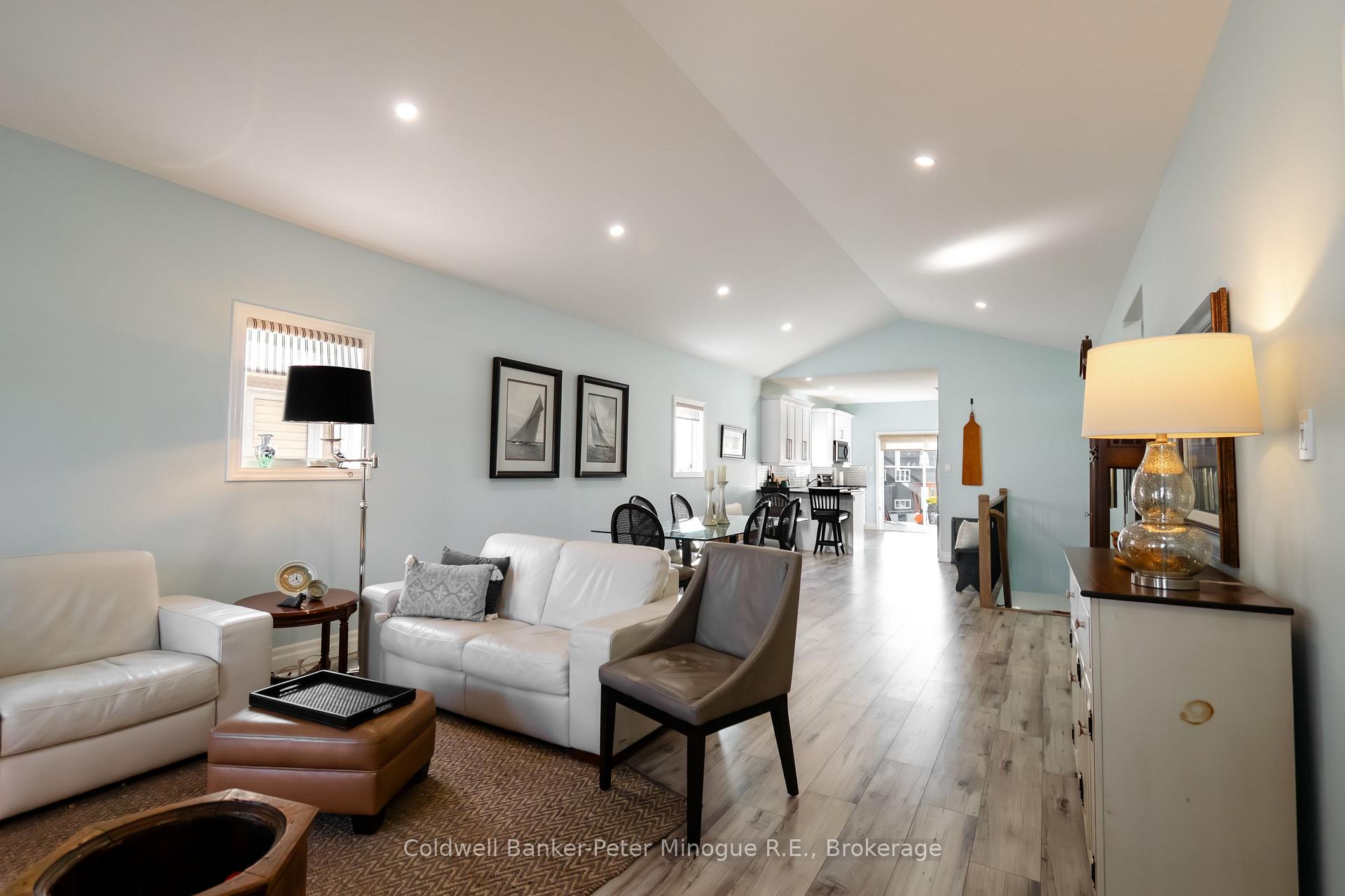 Photo 10 of 15 Frank Court, North Bay, Widdifield — HOMEH