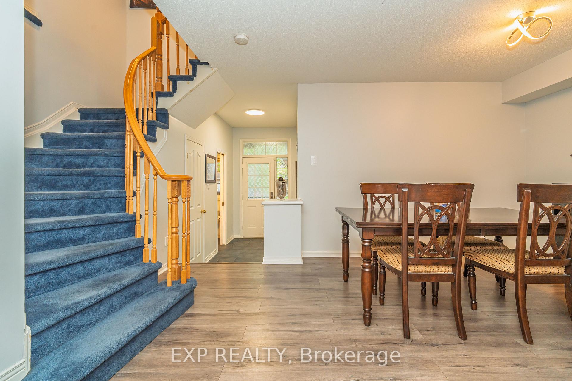 Photo 9 of 939 Markwick Crescent, Ottawa, Notting Hill/Summerside — HOMEH