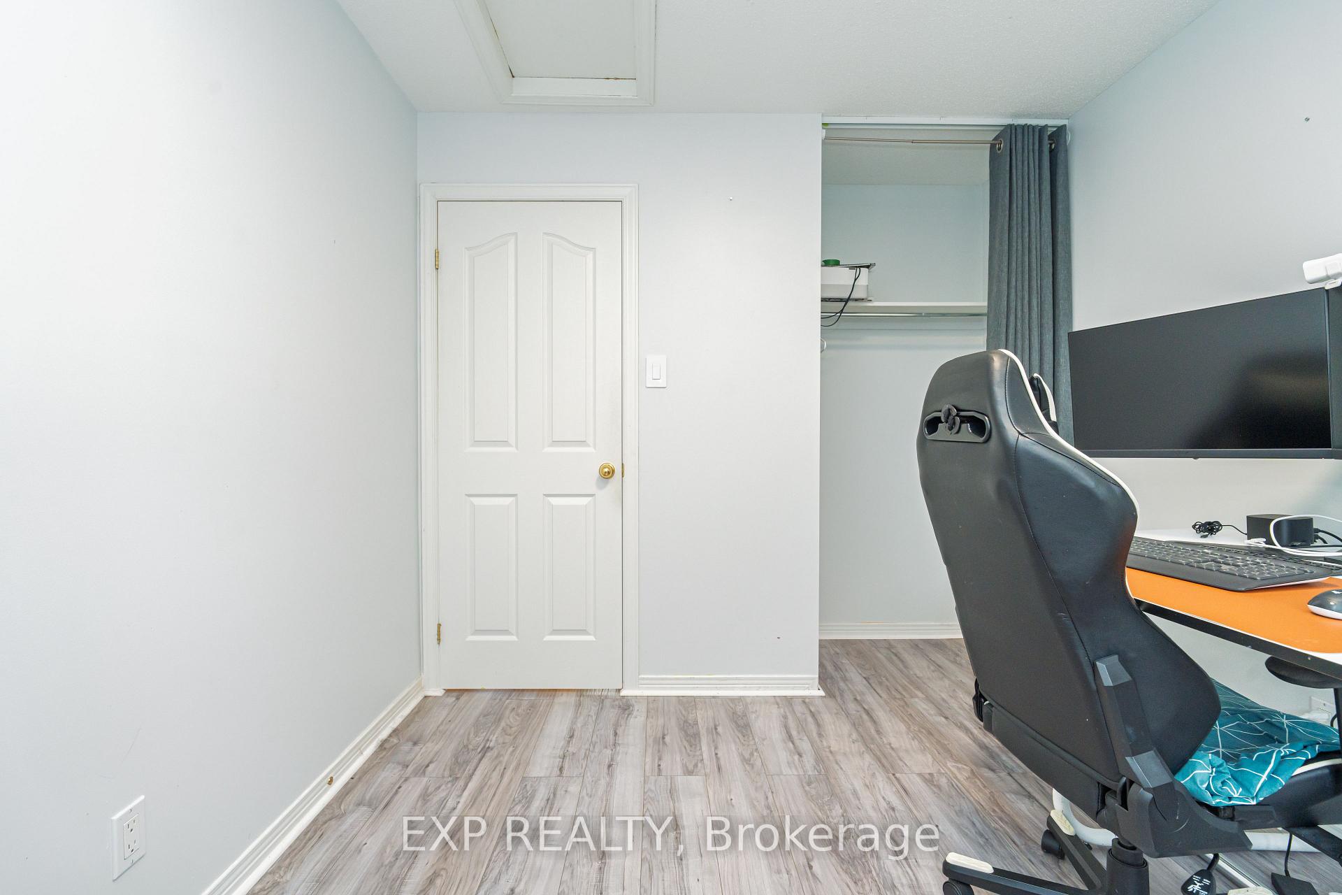 Photo 17 of 939 Markwick Crescent, Ottawa, Notting Hill/Summerside — HOMEH