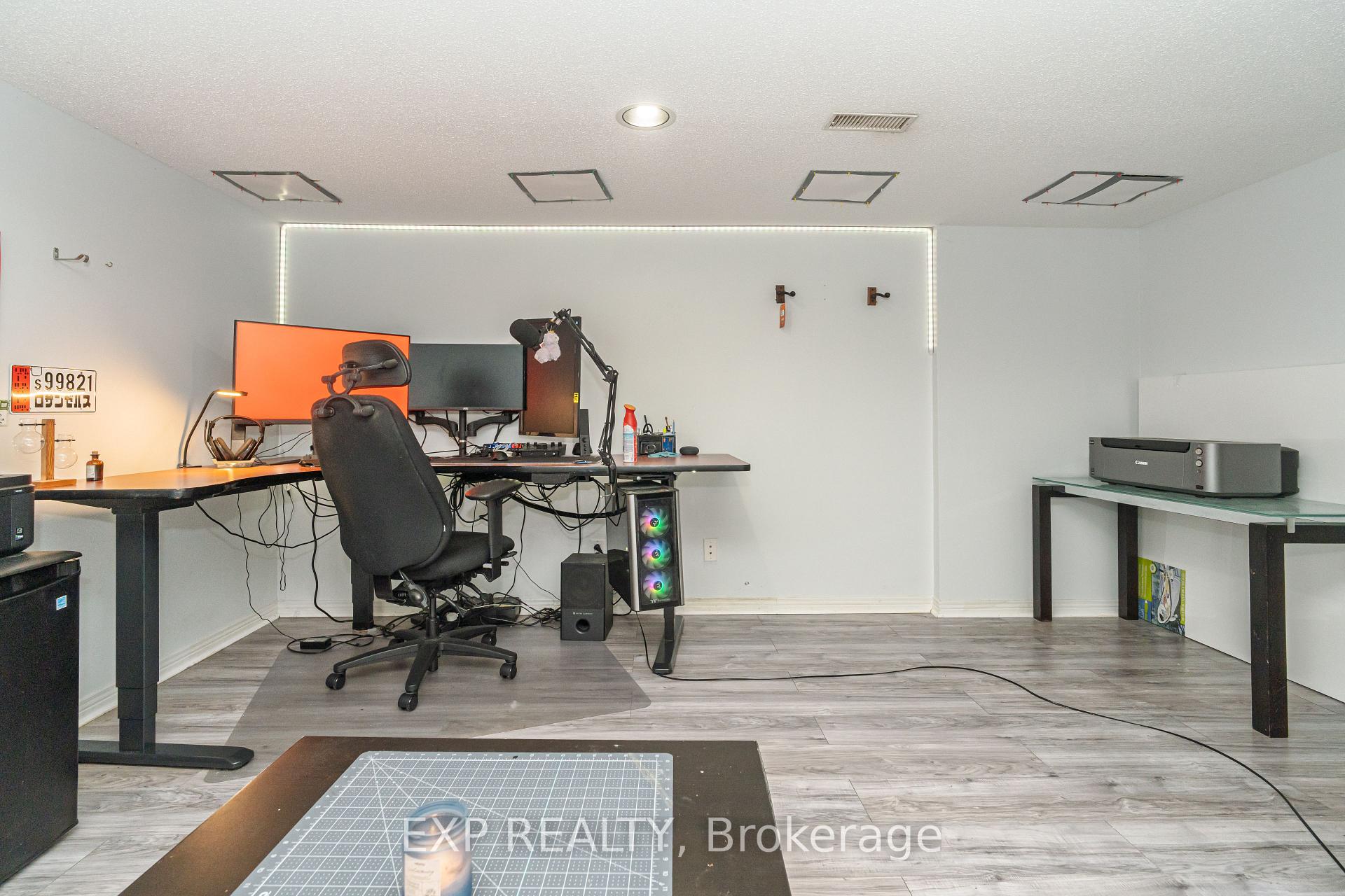 Photo 22 of 939 Markwick Crescent, Ottawa, Notting Hill/Summerside — HOMEH
