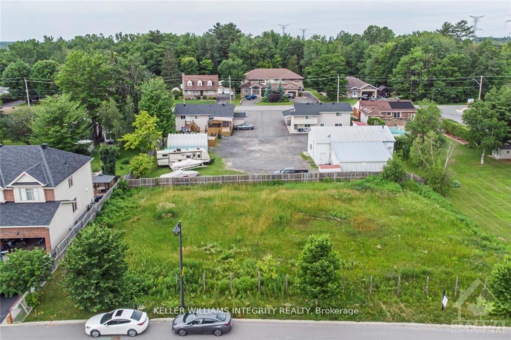 Photo 10 of 877 Contour Street, Ottawa, Mer Bleue/Bradley Estates/Anderson Park — HOMEH