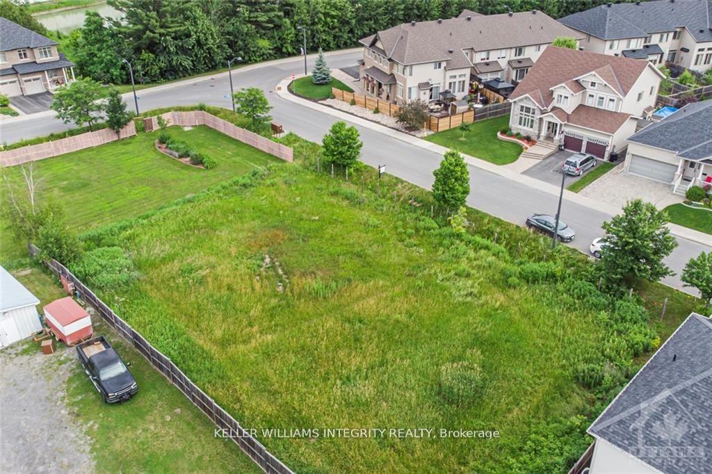 Photo 15 of 877 Contour Street, Ottawa, Mer Bleue/Bradley Estates/Anderson Park — HOMEH