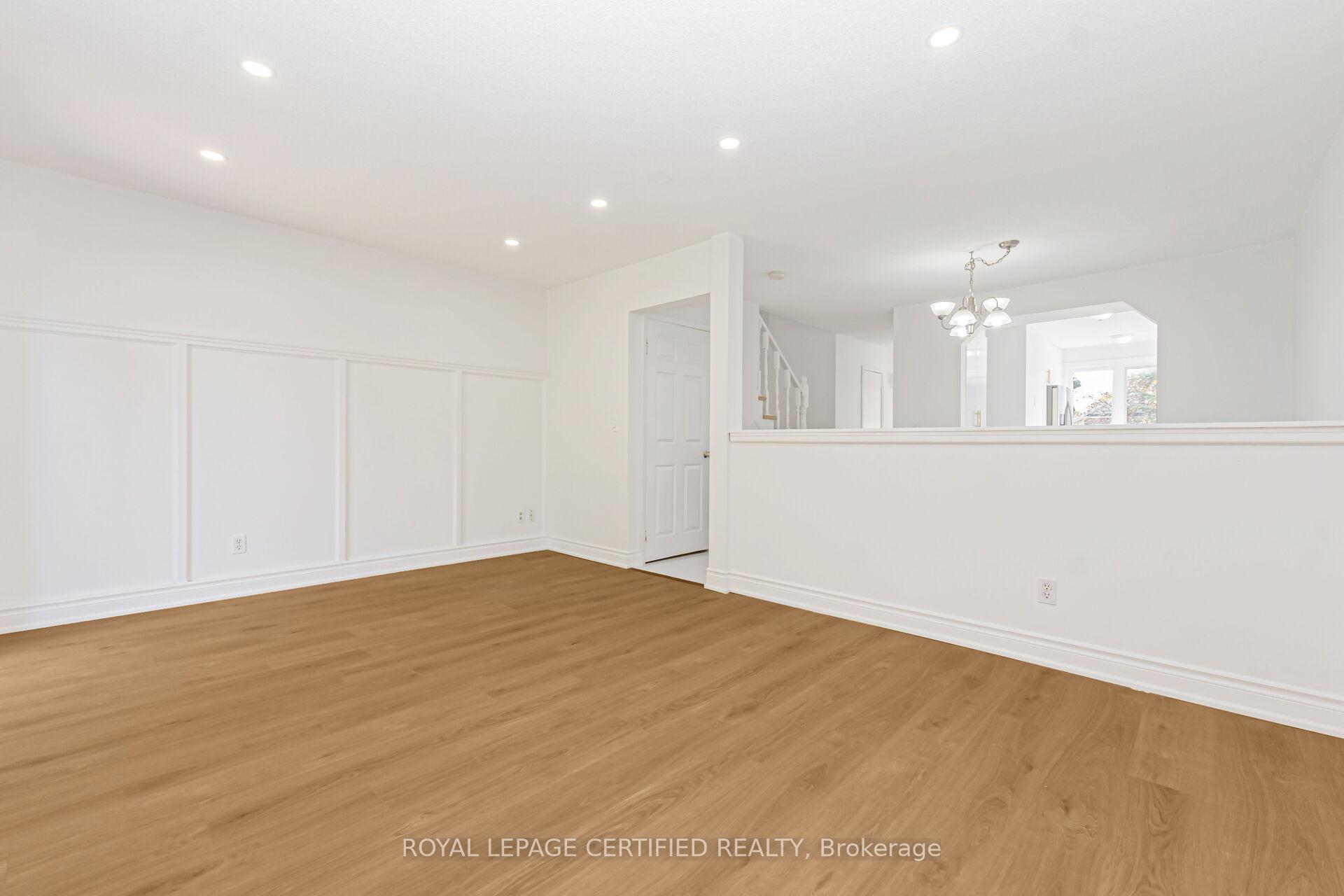 Photo 6 of 412 Pompano Court, Oshawa, Samac — HOMEH