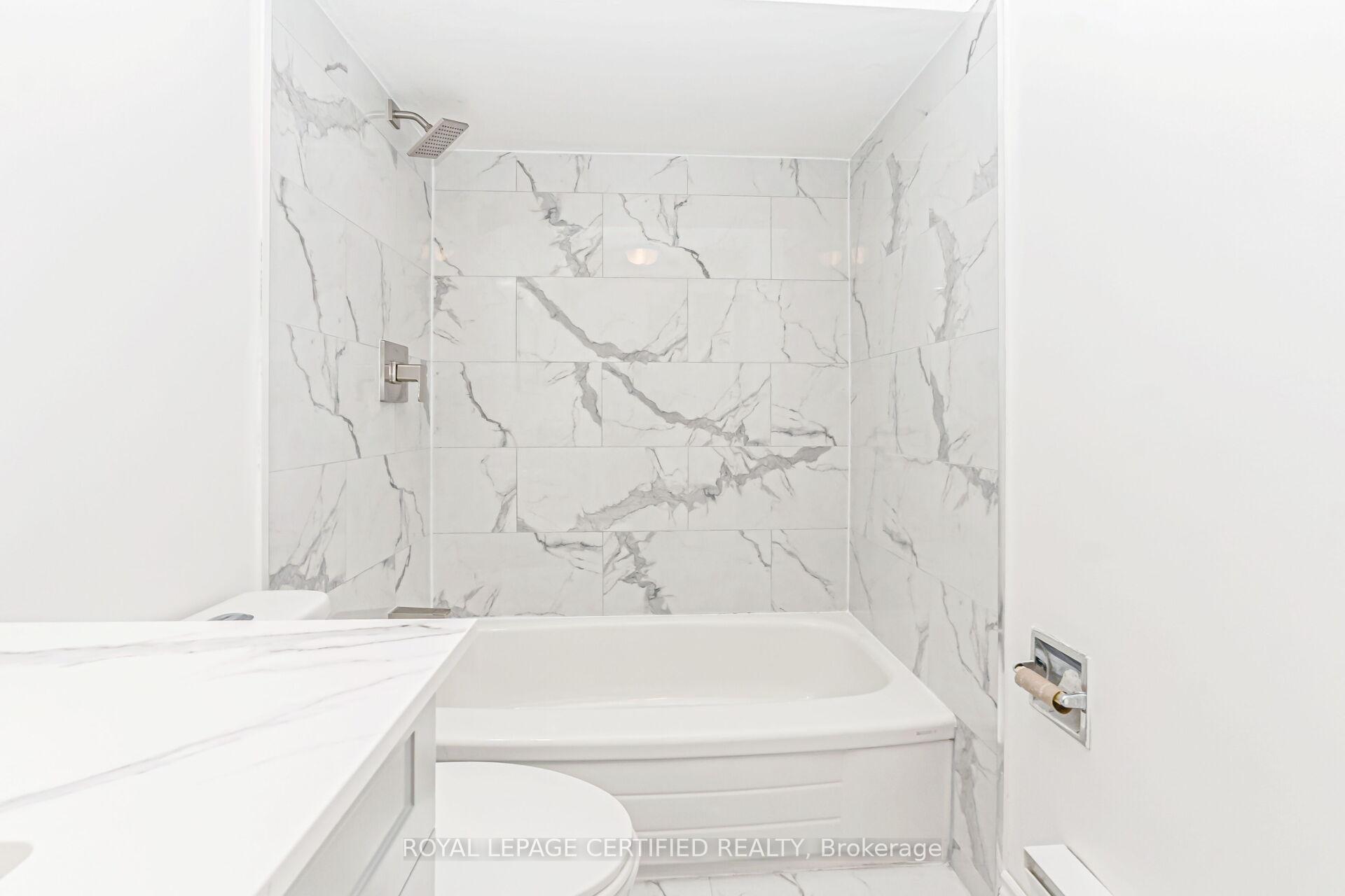 Photo 23 of 412 Pompano Court, Oshawa, Samac — HOMEH