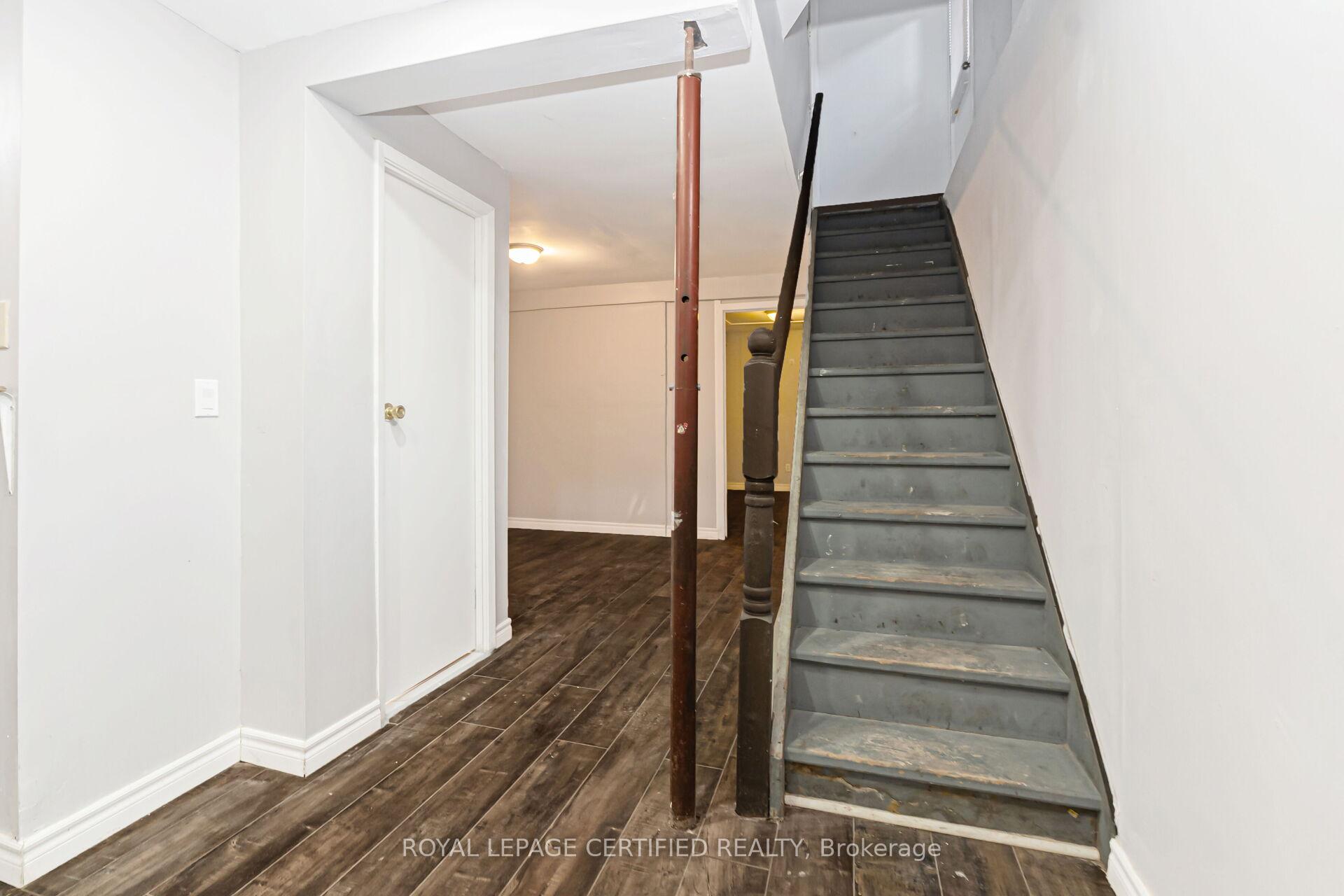 Photo 24 of 412 Pompano Court, Oshawa, Samac — HOMEH