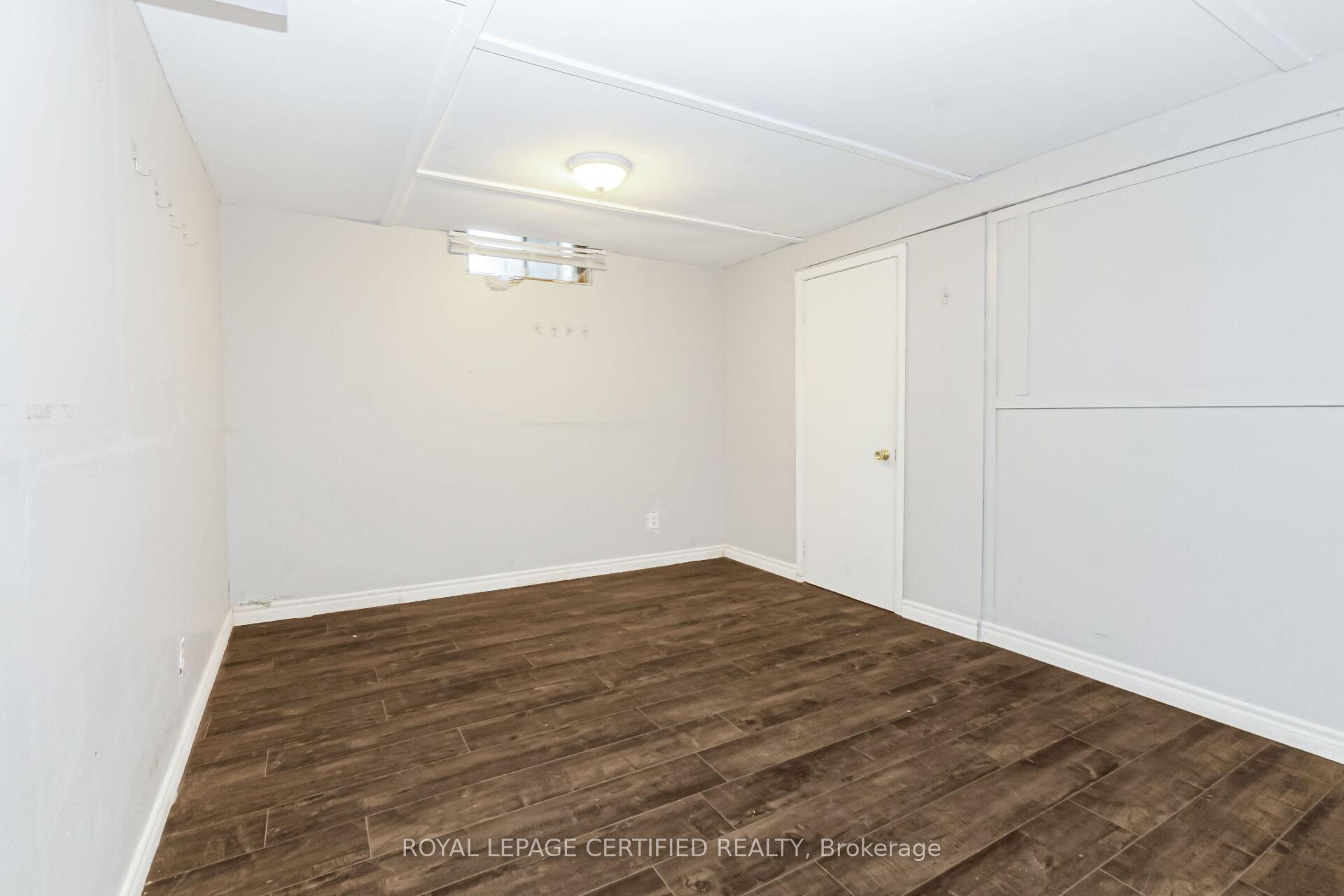 Photo 31 of 412 Pompano Court, Oshawa, Samac — HOMEH